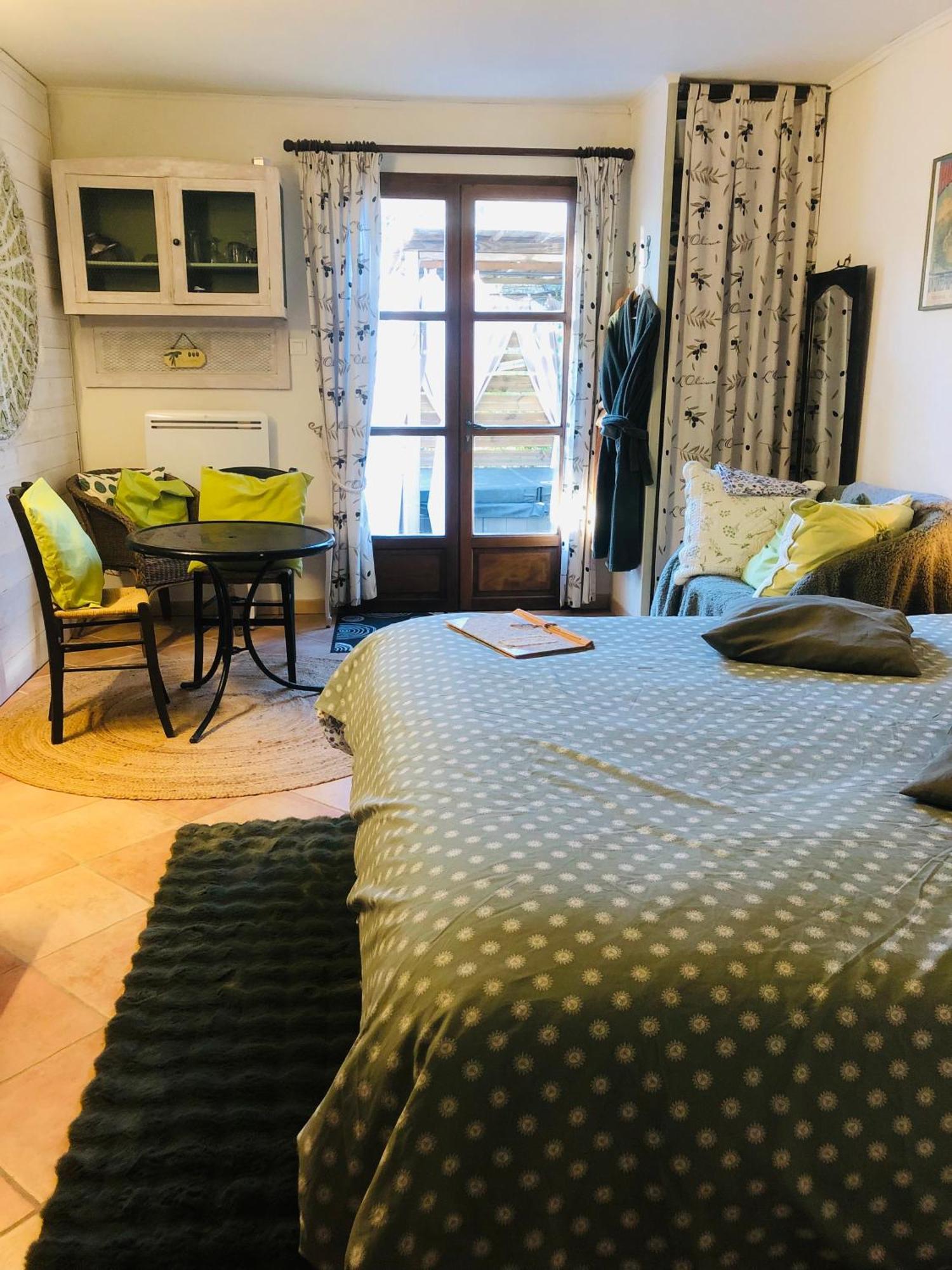 L'Oustaou B&B Piscine & Spa Besse-sur-Issole Buitenkant foto